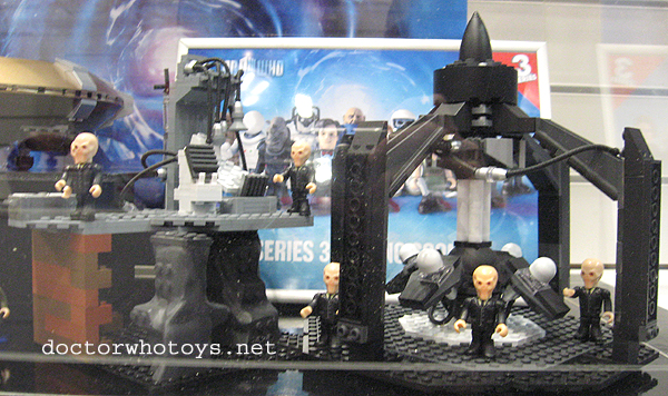 Character Building Silent Time Machine Set